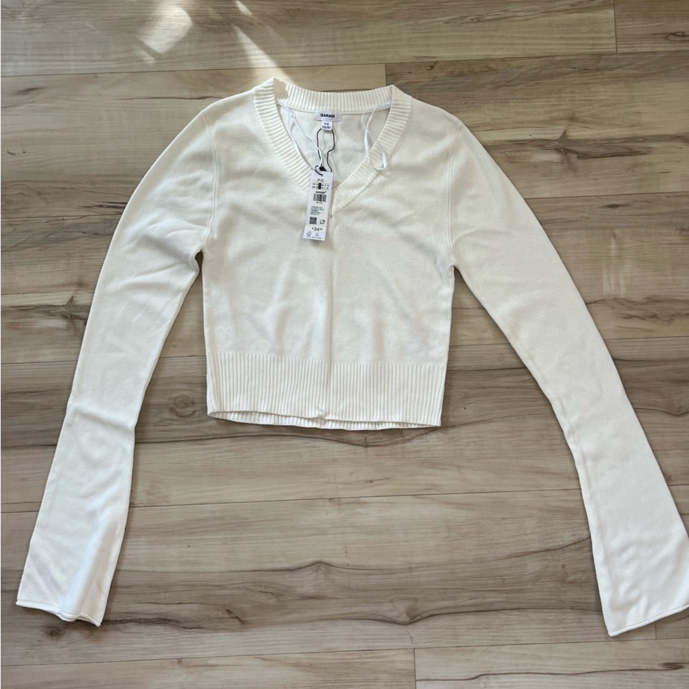 NWT garage Sweater
